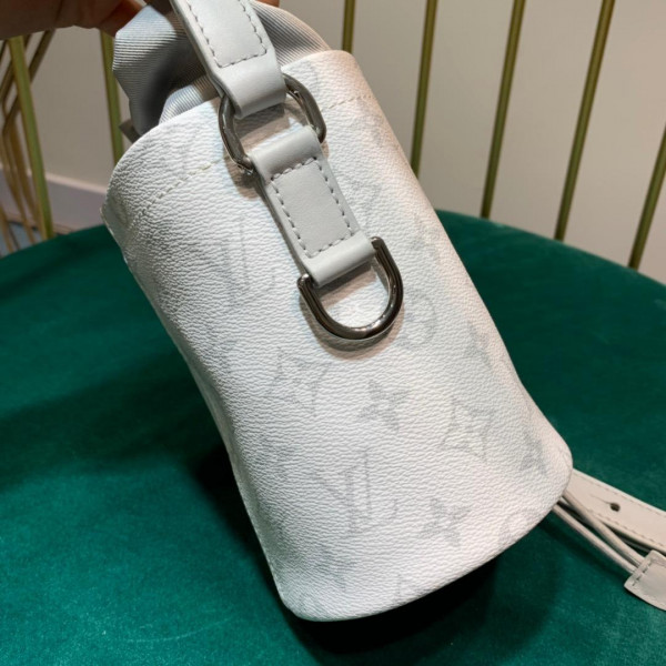 l**is V*t*n chalk nano bag