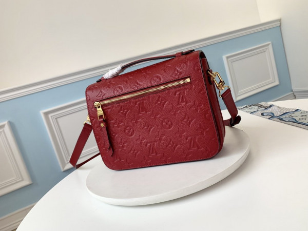l**is V*t*n pochette metis