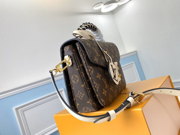l**is V*t*n pochette metis
