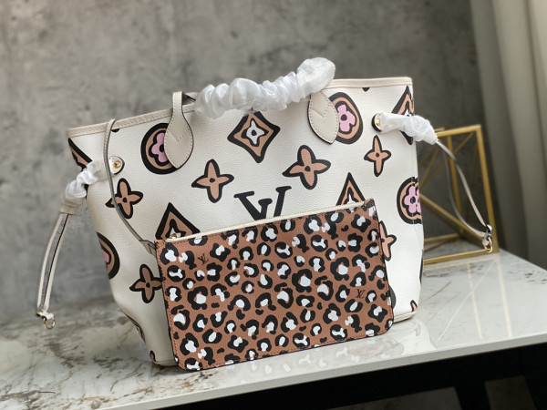 l**is V*t*n neverfull mm