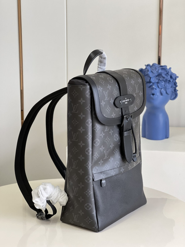 l**is V*t*n saumur backpack