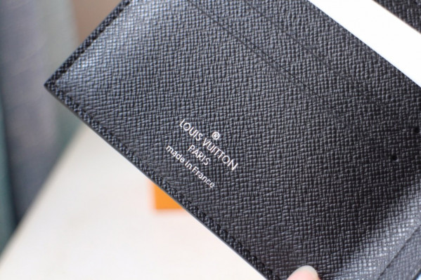 l**is V*t*n amerigo wallet