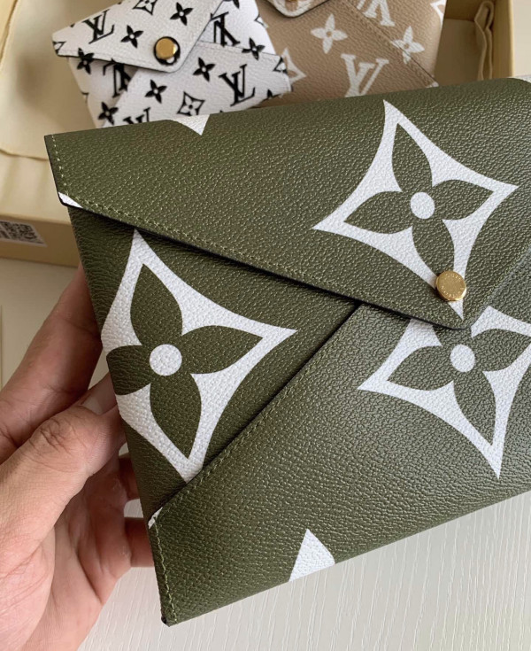l**is V*t*n pochette kirigami