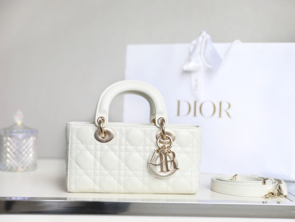 D*or lady d-joy bag