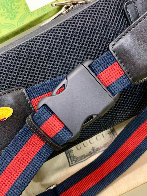 G*u*i belt bag