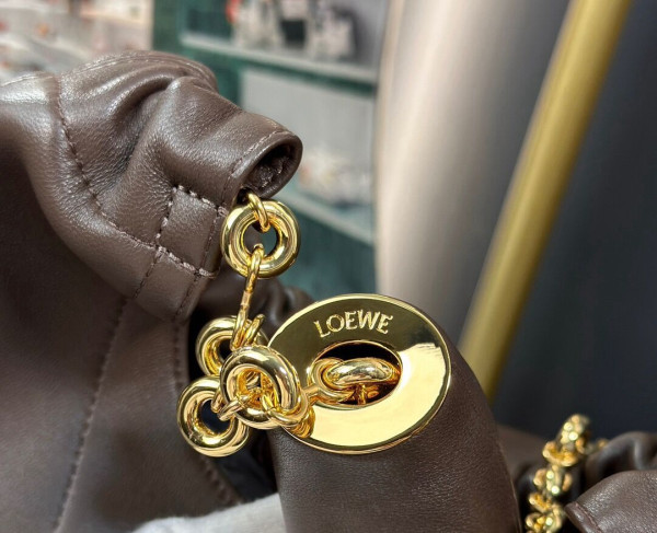 LOEWE Small Squeeze bag in nappa lambskin-24*29*10.5cm