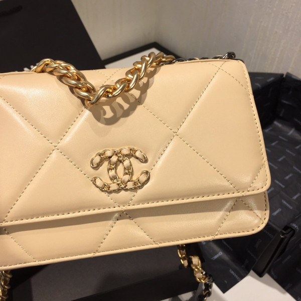 CL CHAIN WALLET