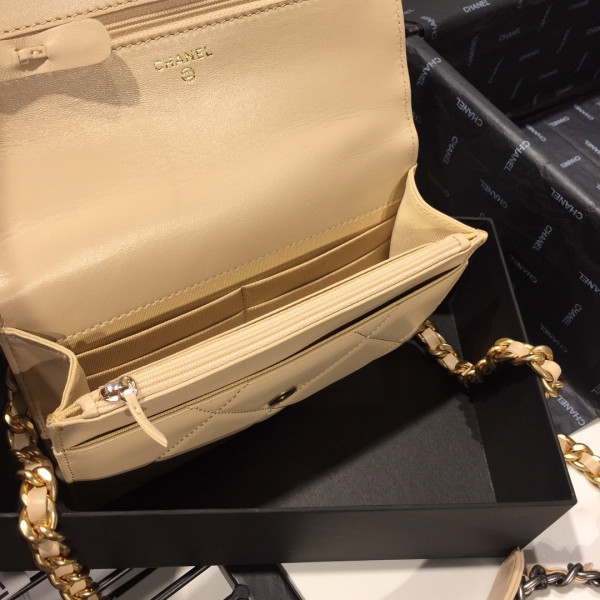 CL CHAIN WALLET