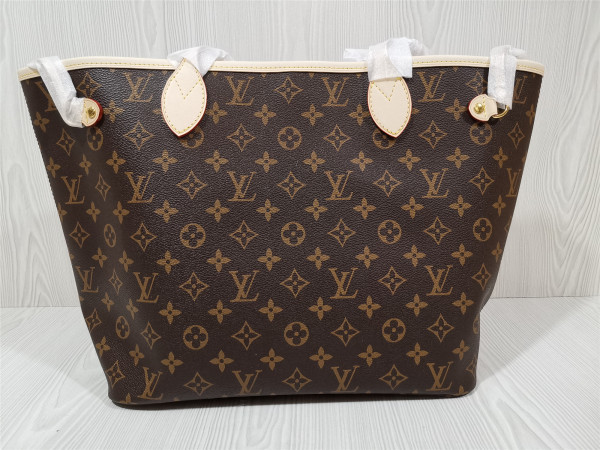 l**is V*t*n neverfull mm