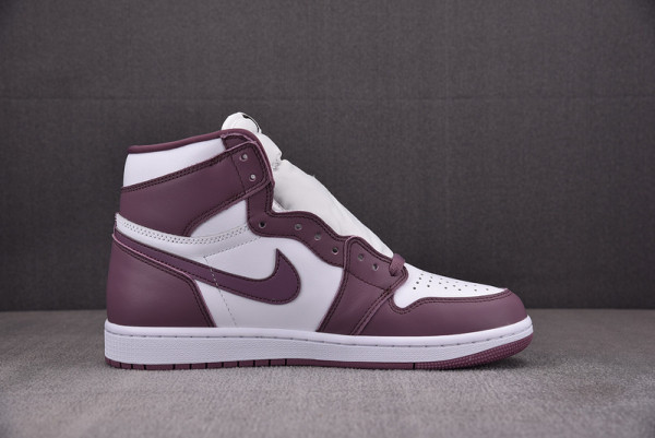 AIR JORDAN 1 HIGH OG "MAUVE" DZ5485-105