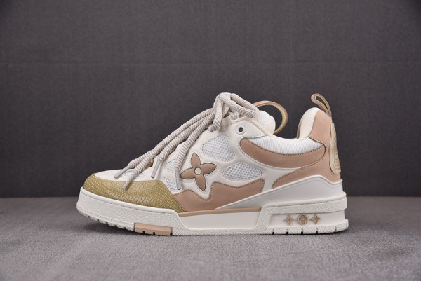 l**is V*t*n sneakers