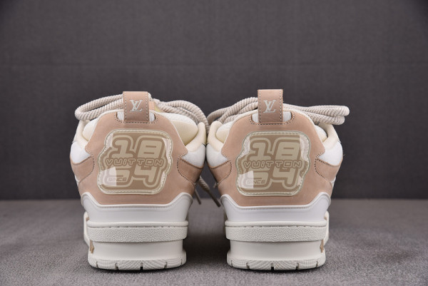 l**is V*t*n sneakers