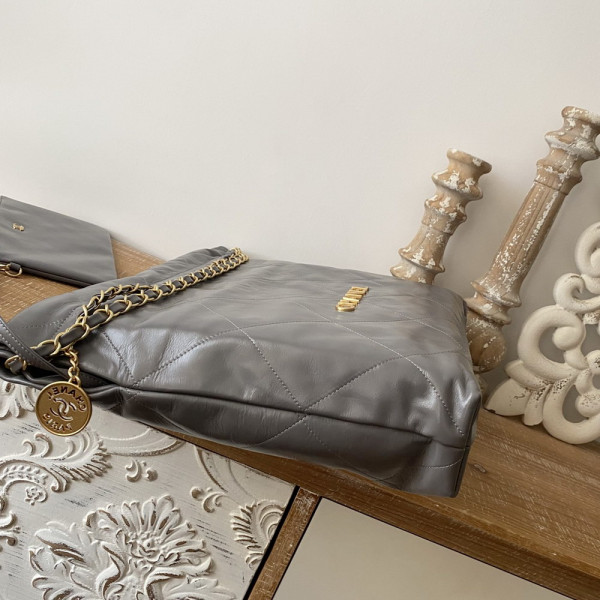 CL 22 HANDBAG