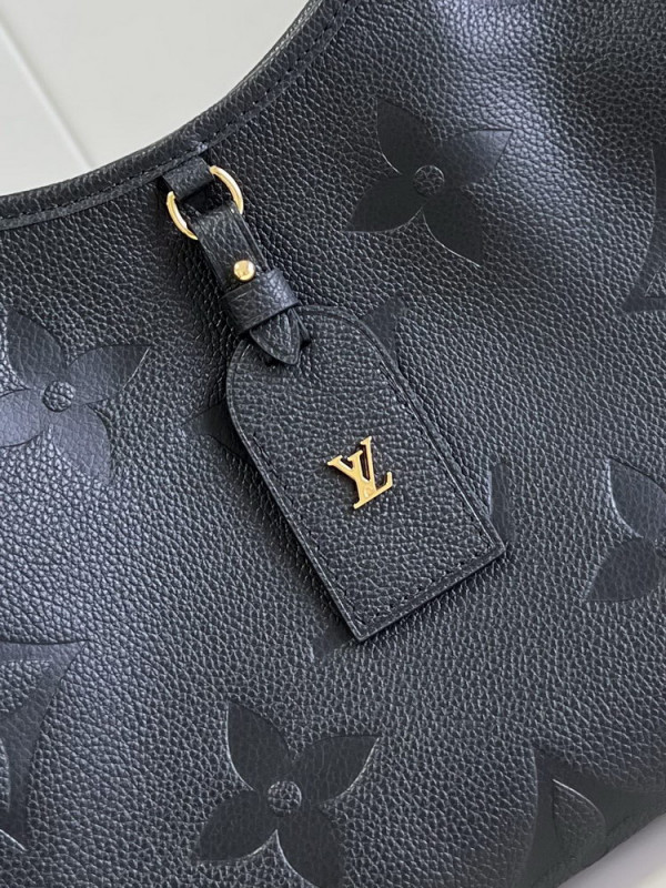 l**is V*t*n carryall pm