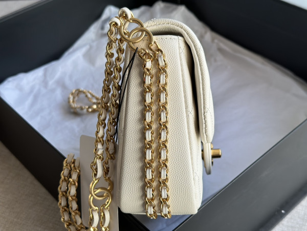 CL MINI FLAP BAG