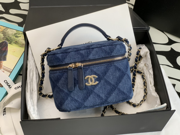 CL VANITY CASE