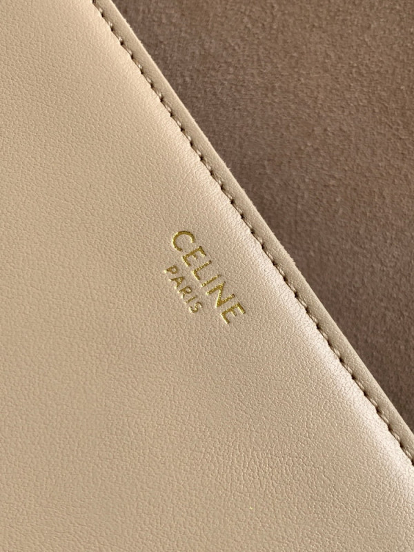 Ce**e besace cuir triomphe