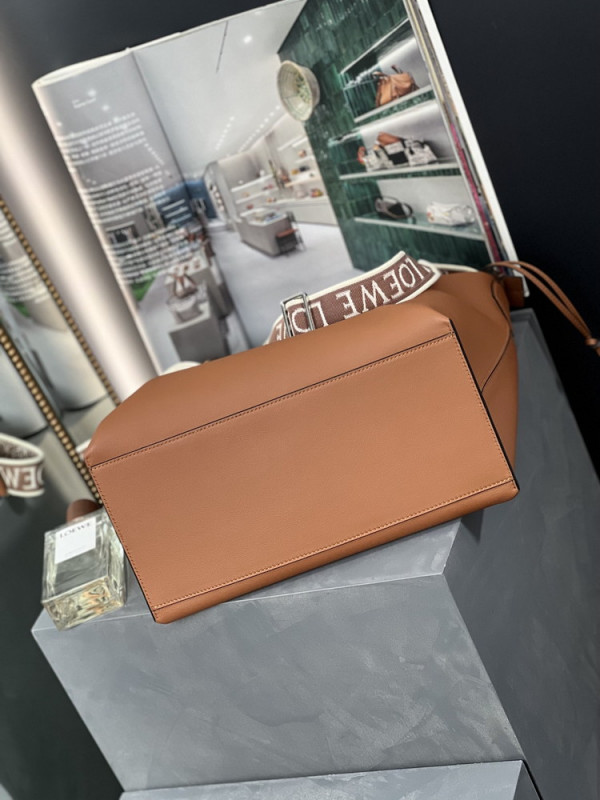 LOEWE Cubi Crossbody bag