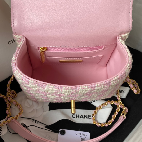 CL FLAP BAG WITH TOP HANDLE