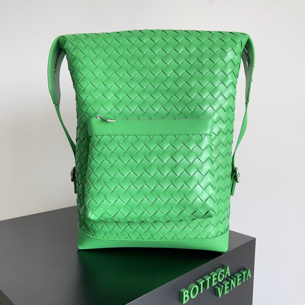 Bo*te*ga ve*ne*ta arco backpack