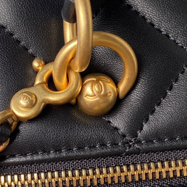 CL BAG WITH TOP HANDLE