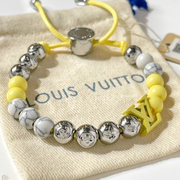 l**is V*t*n bracelet