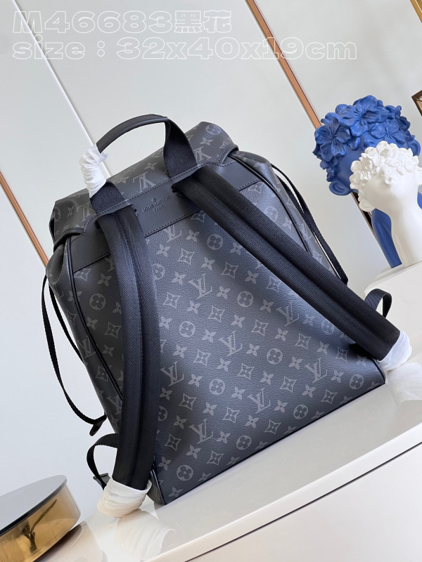 l**is V*t*n backpack