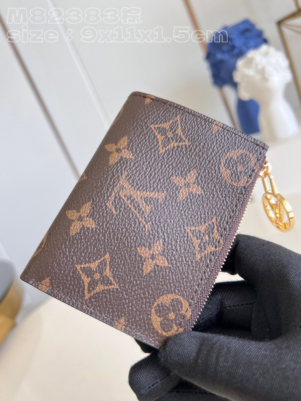 l**is V*t*n lisa wallet