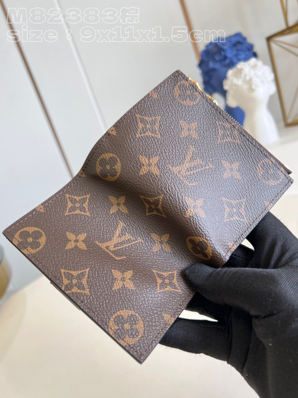 l**is V*t*n lisa wallet
