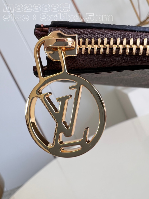 l**is V*t*n lisa wallet