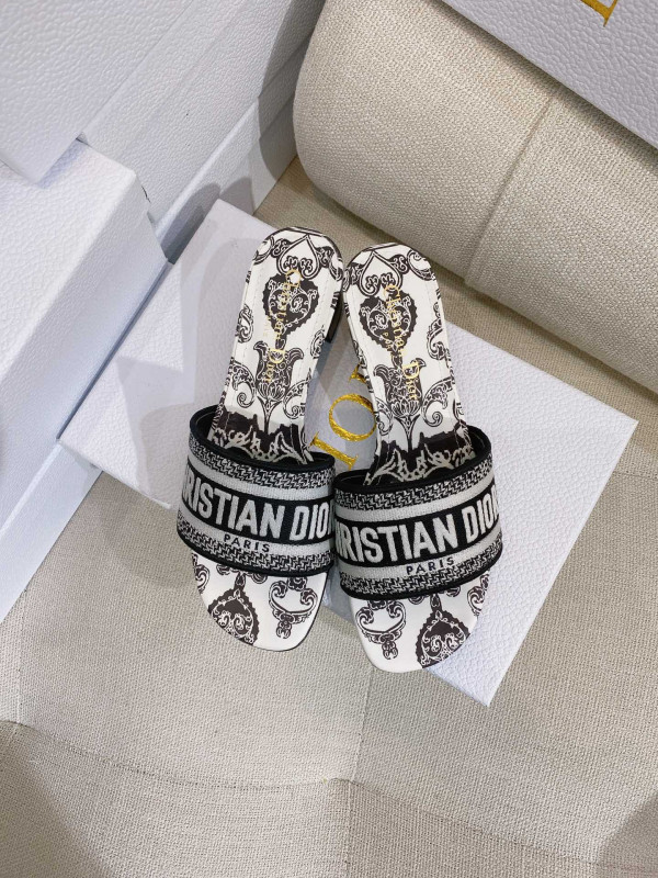 D*or dway heeled slide