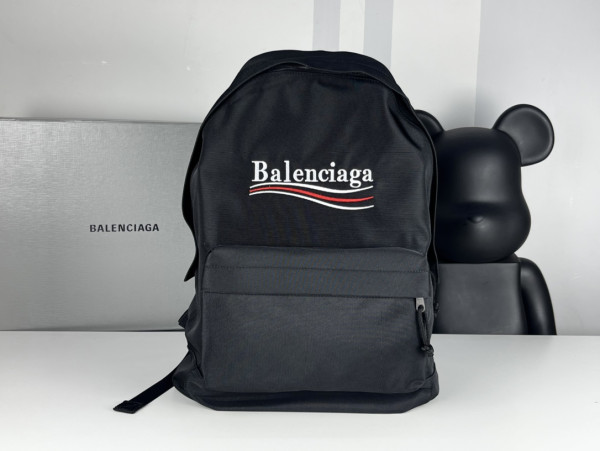Ba*len*cia*ga backpack