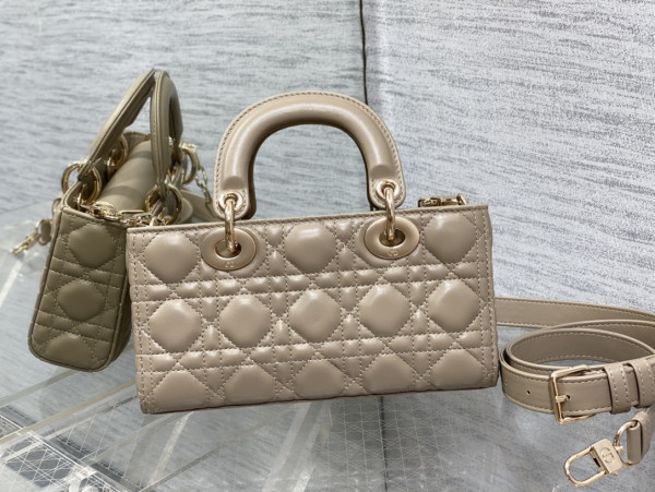 D*or lady d-joy bag