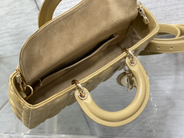 D*or lady d-joy bag