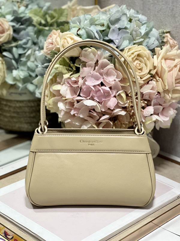 D*or key bag