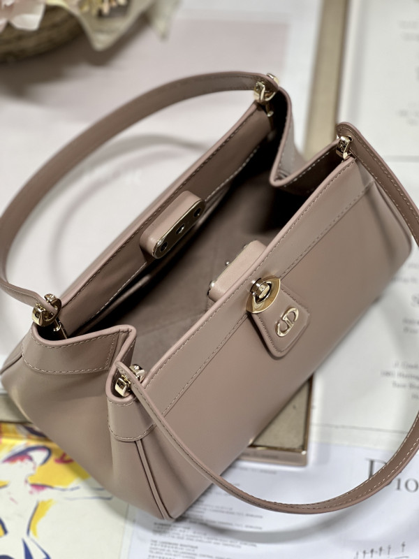 D*or key bag