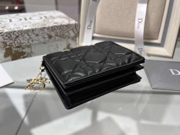 D*or wallet