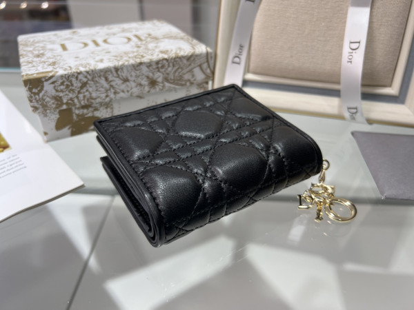 D*or wallet