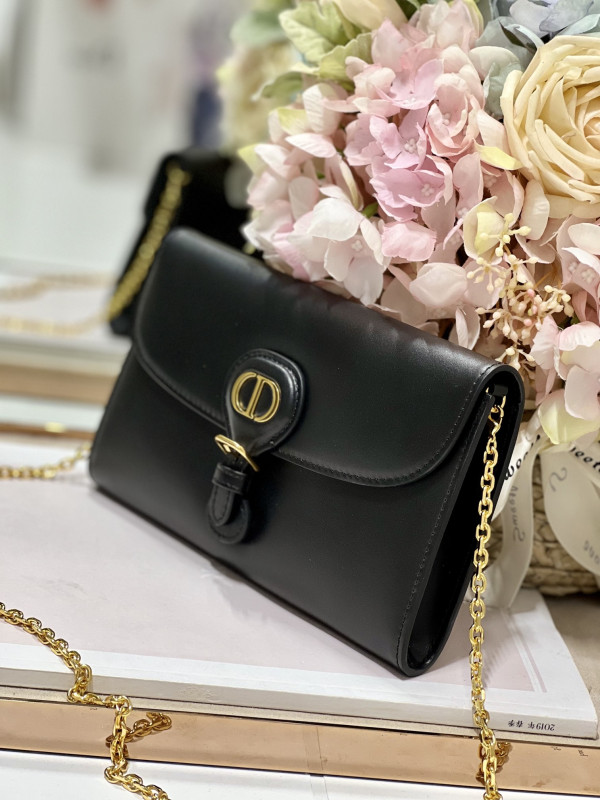 D*or bobby east-west pouch with chain