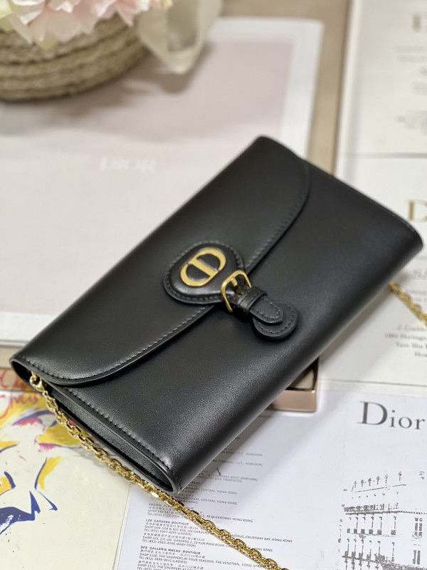 D*or bobby east-west pouch with chain