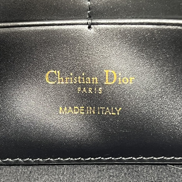 D*or bobby east-west pouch with chain