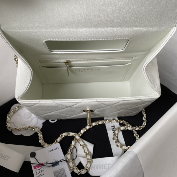 CL SMALL BOX BAG