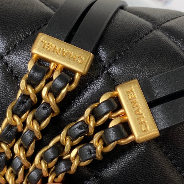 CL SMALL FLAP BAG