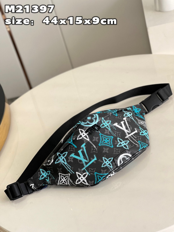l**is V*t*n discovery bumbag