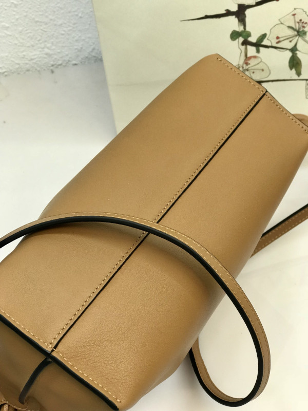 LOEWE Mini Flamenco clutch-18-23.9-9cm