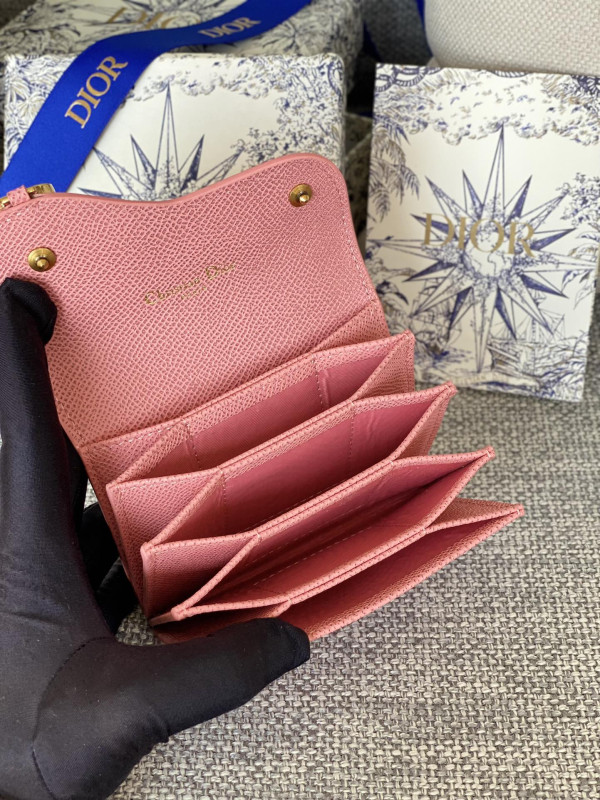 D*or wallet