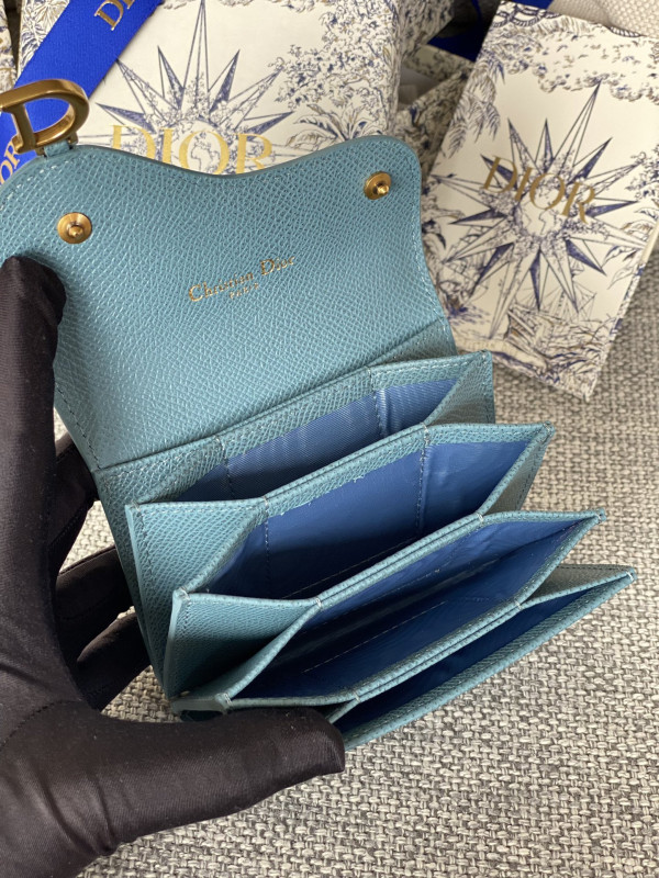 D*or wallet
