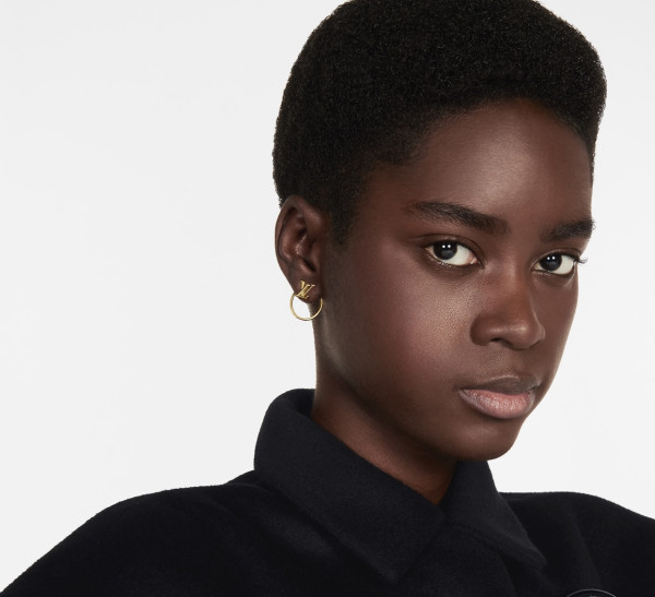 l**is V*t*n earrings