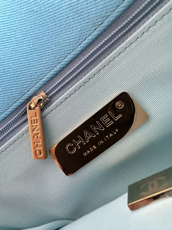 CL 19 LARGE HANDBAG