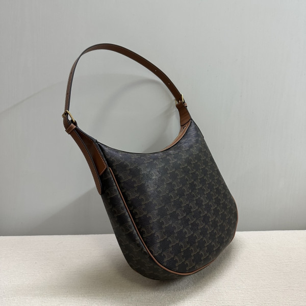 ce**e heloise cuir triomphe bag in S*pple calfskin